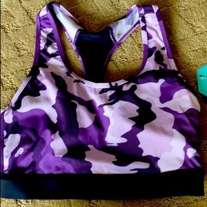 LULAROE Rise Invincible Sports Bra. Medium
